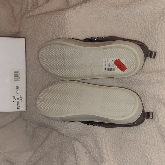 J Slides Arley leather studded pewter sneakers women's size 10 new in box - Picture 4 of 6